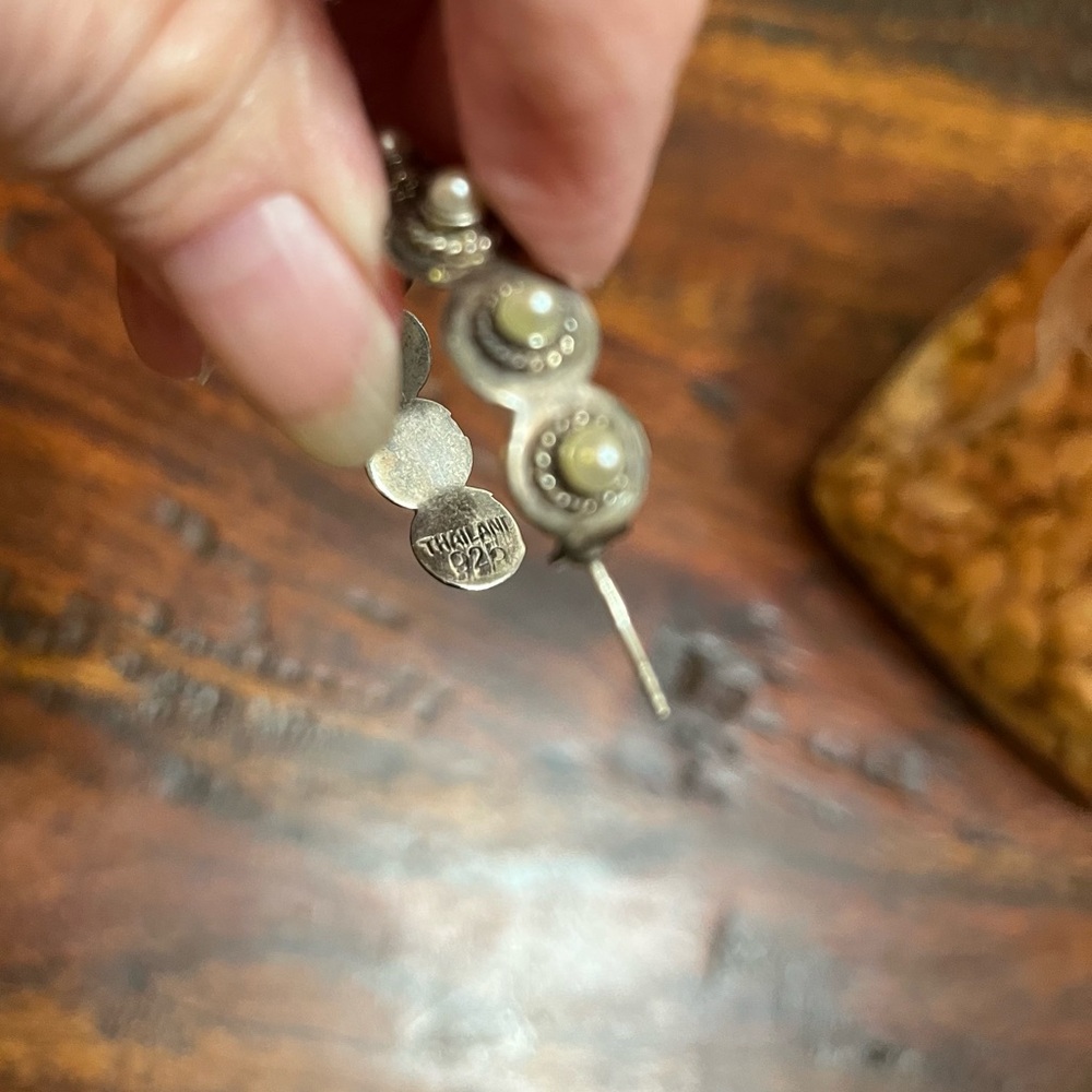 Vintage Sterling Silver and Pearl Hoop Earrings Chic Edgy Native American vibes - Picture 10 of 10